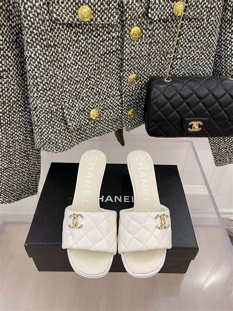 chanel 拖鞋